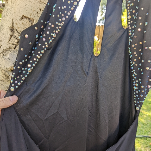 Eye-Catching, Sparkling Evening Gown (S) - Picture 3 of 3